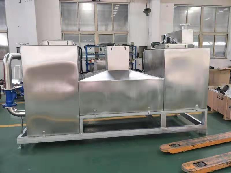 油水分离器
